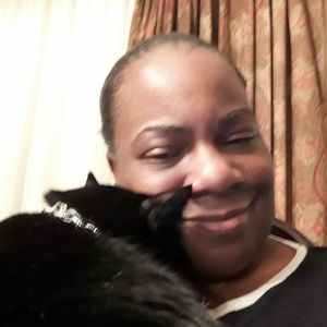 Meet your Posher, Denise